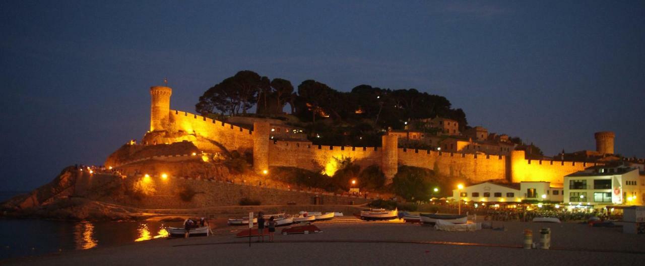 Lets Holidays Apartment Commercial Area Tossa de Mar Exterior photo