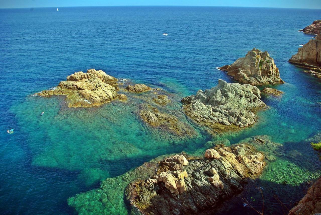 Lets Holidays Apartment Commercial Area Tossa de Mar Exterior photo